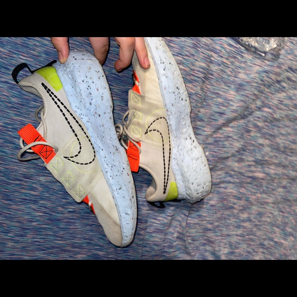 NIKE shoes